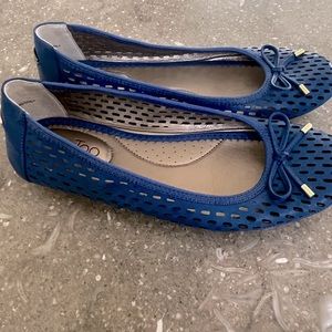 Me Too blue mesh ballet flat size 7